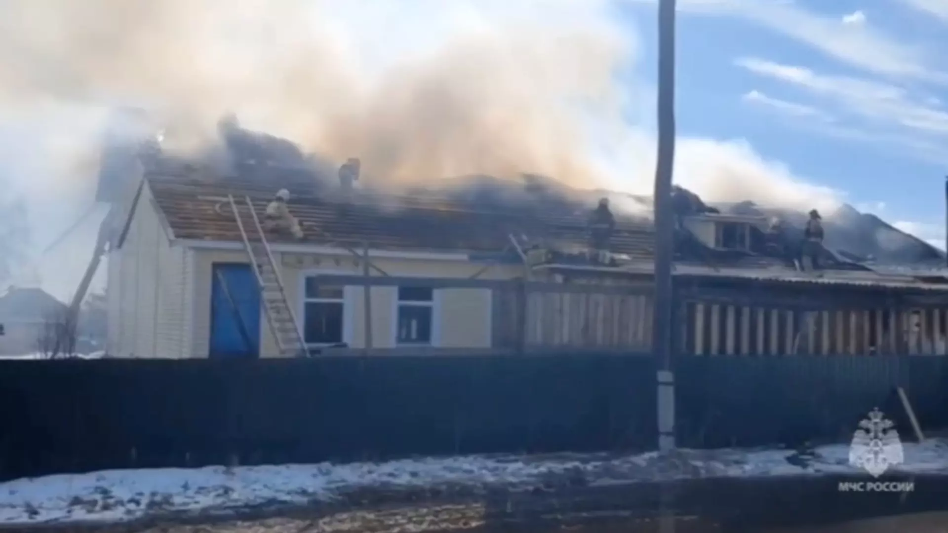 В Красноярском крае загорелся храм