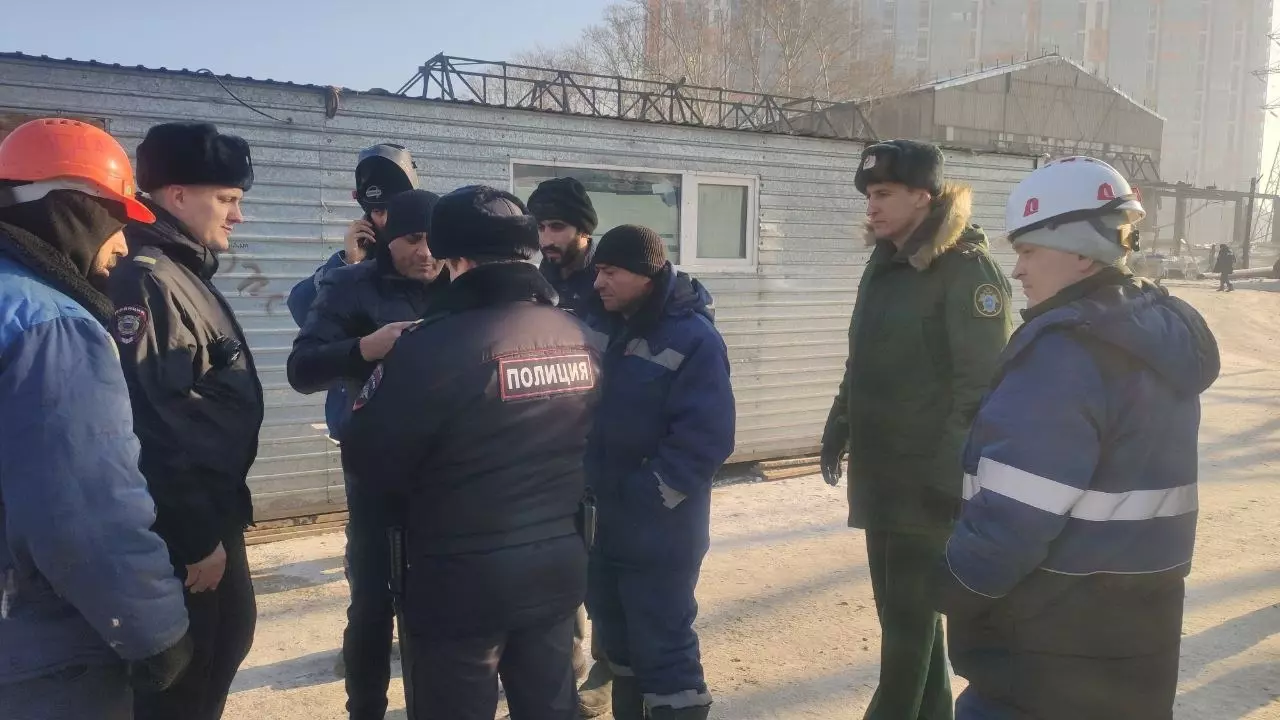 В Красноярске полиция отправила в военкомат ещё 5 бывших мигрантов