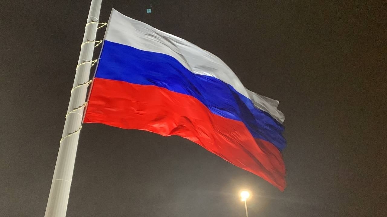 Красноярский флагшток больше не самый высокий с триколором