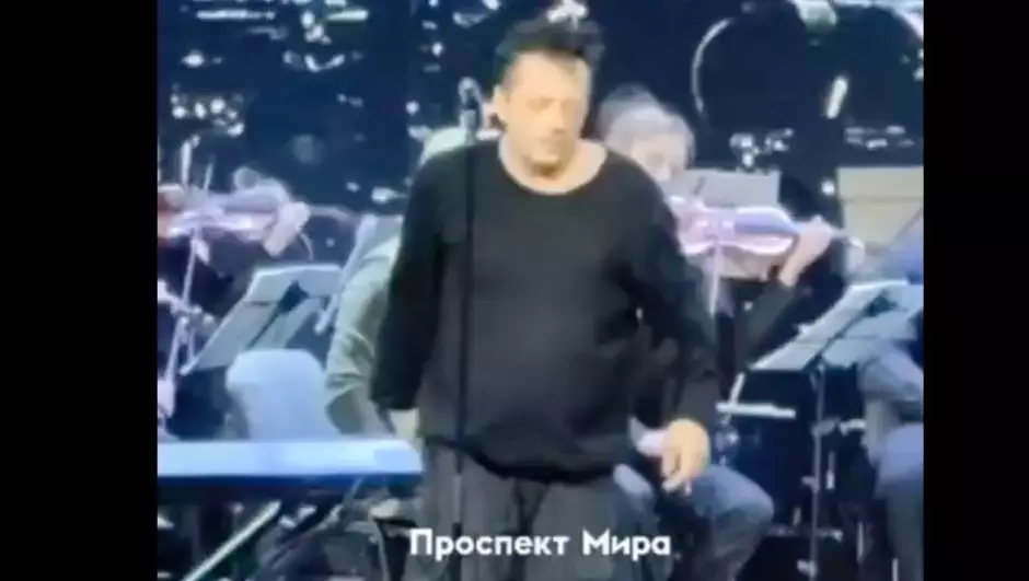 Красноярцы спорят о состоянии Глеба Самойлова на концерте «Агаты Кристи»