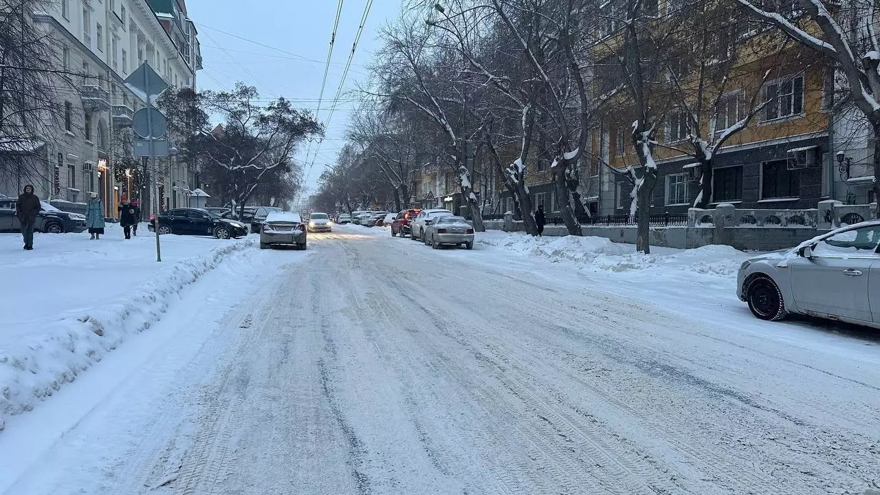 Красноярец сравнил, как убирают снег в Красноярске и Новосибирске