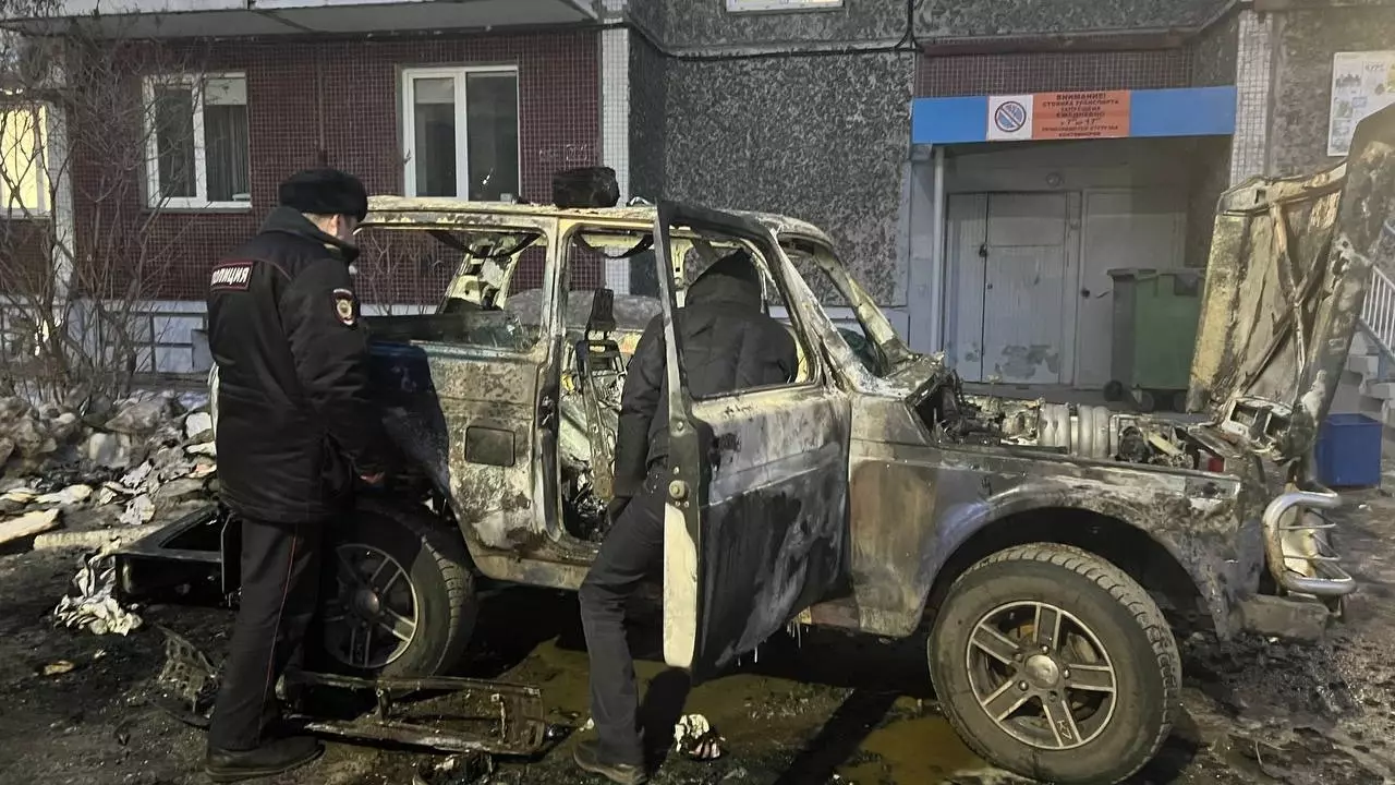 Автомобиль с детьми загорелся в Красноярске