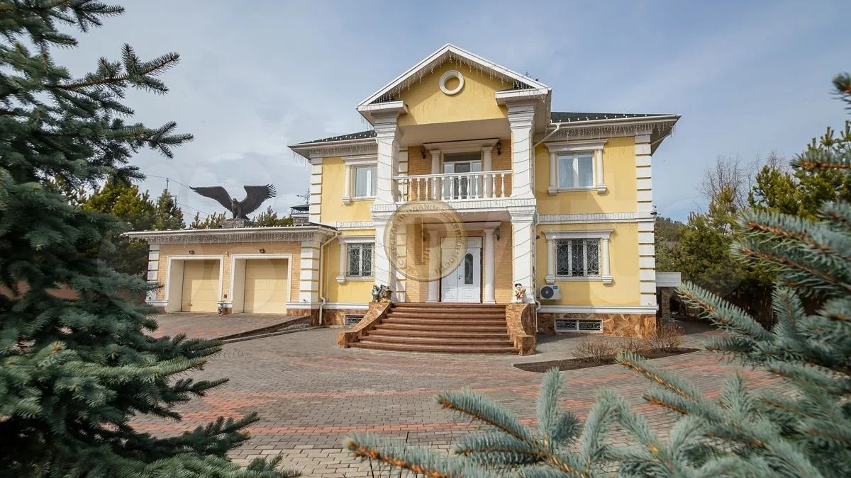 Самый дорогой коттедж в Красноярске продают за 85 миллионов