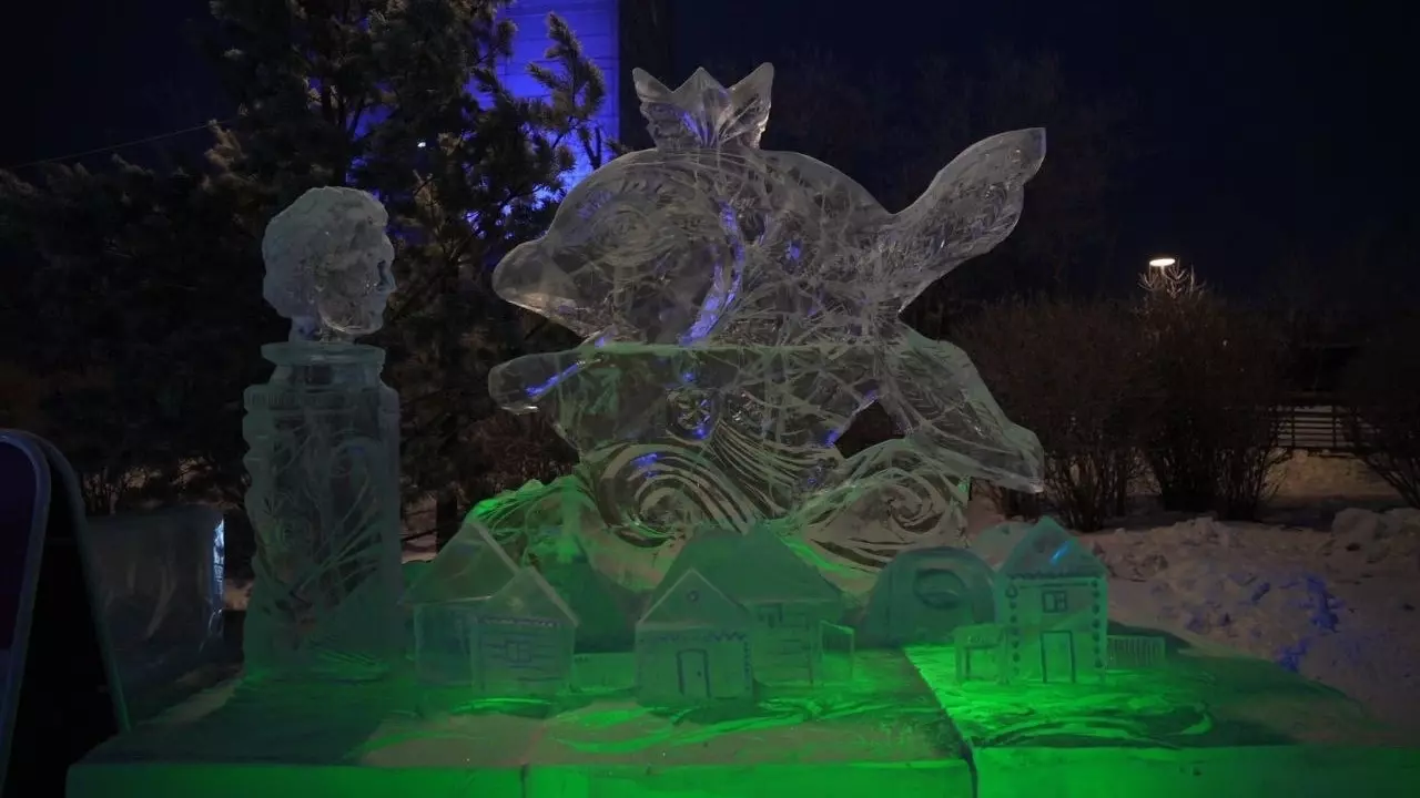 В Красноярске выбрали лучшие скульптуры конкурса «Волшебный лёд Сибири»