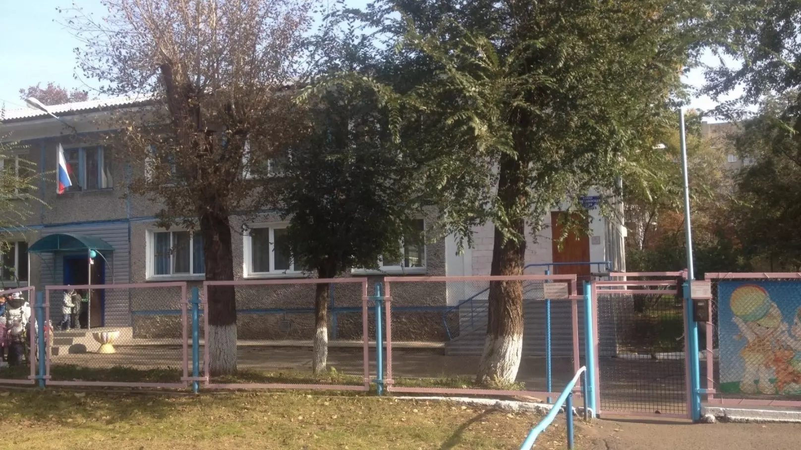 В красноярском детском саду два года не могут найти воспитателя в группу