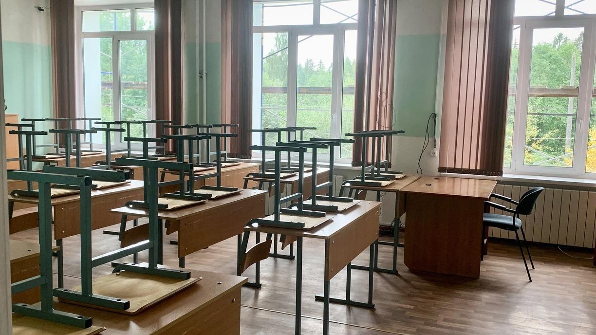 В школах Красноярска не хватает больше 300 учителей
