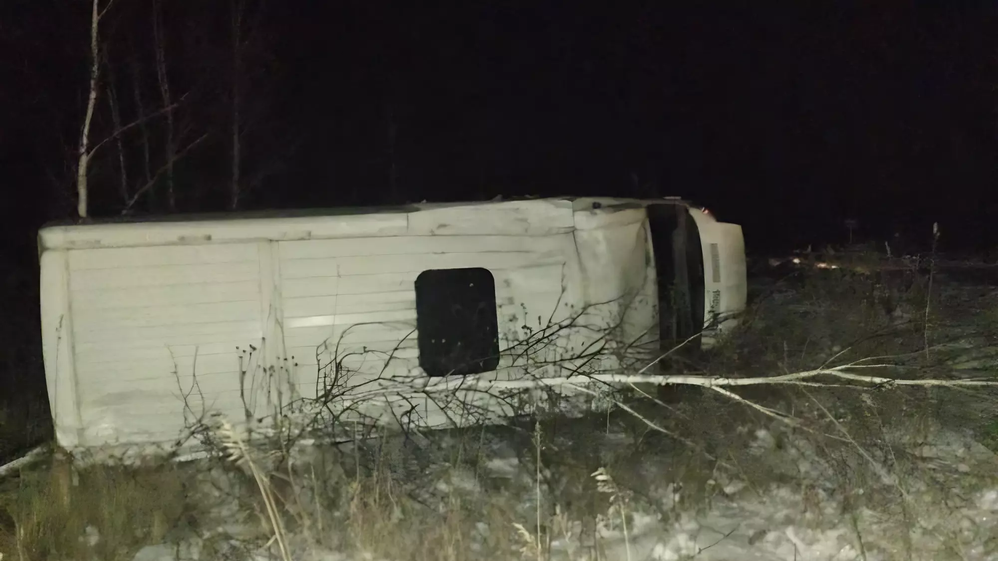 Три пассажира междугороднего автобуса пострадали в ДТП в Красноярском крае