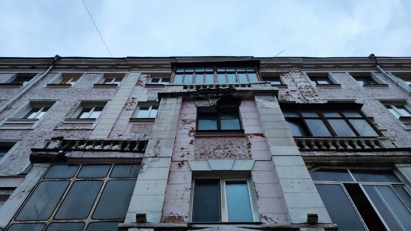 В центре Красноярска разваливаются два исторических здания: почему их не ремонтируют?