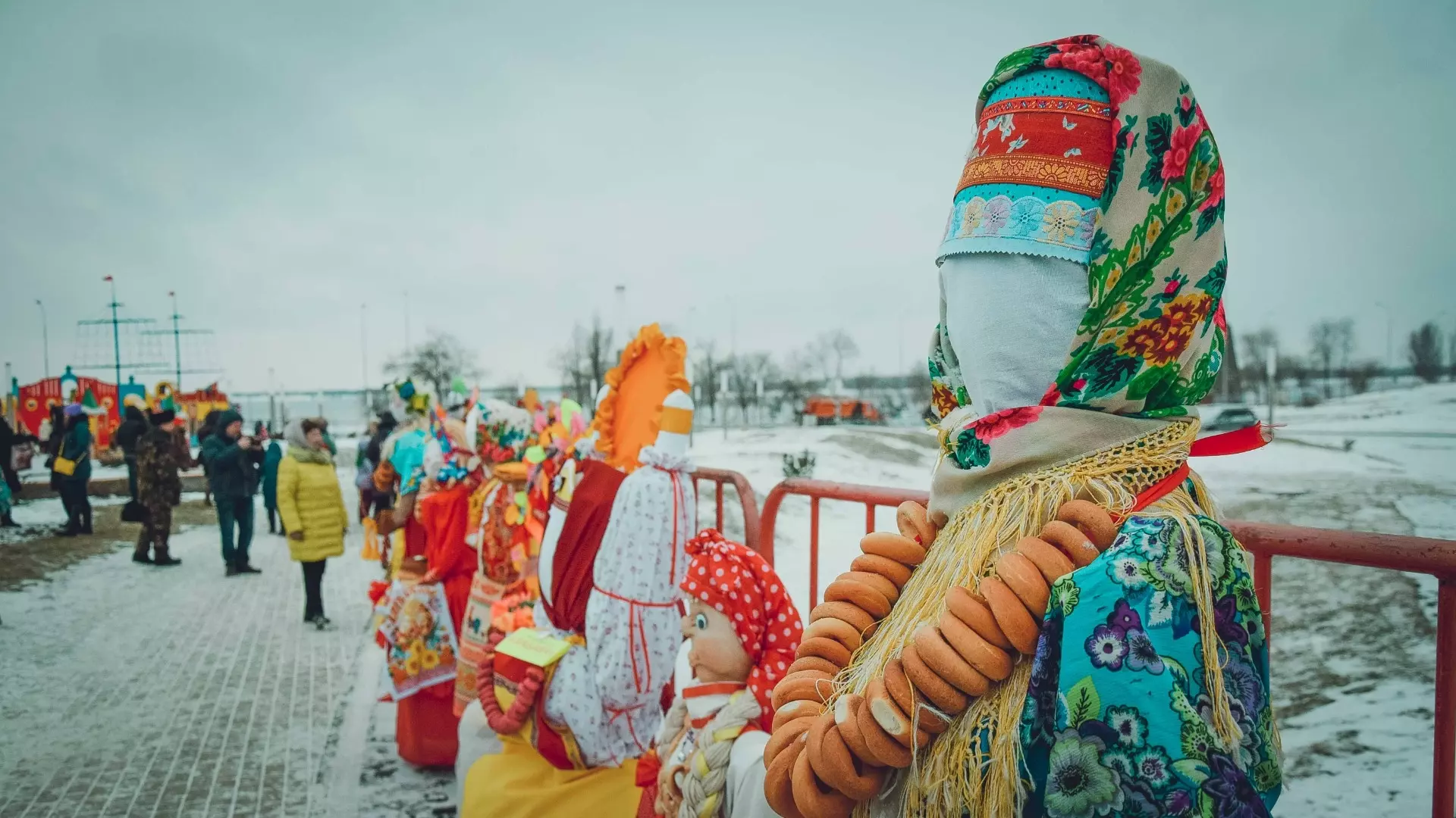 Масленица 2024: когда печь блины и как праздновать в Красноярске