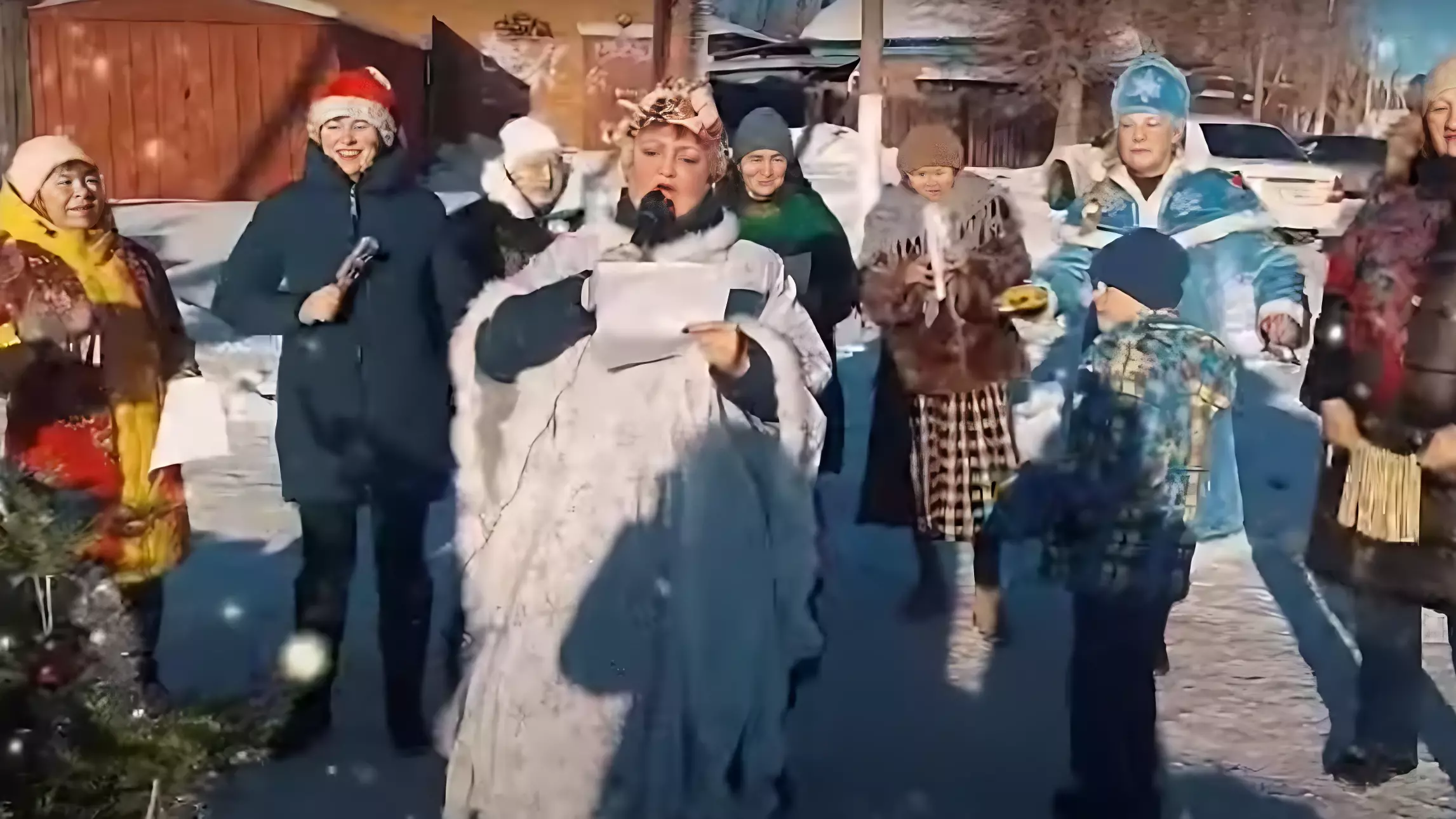 В Красноярске жители Николаевки высмеяли КРТ в частушках