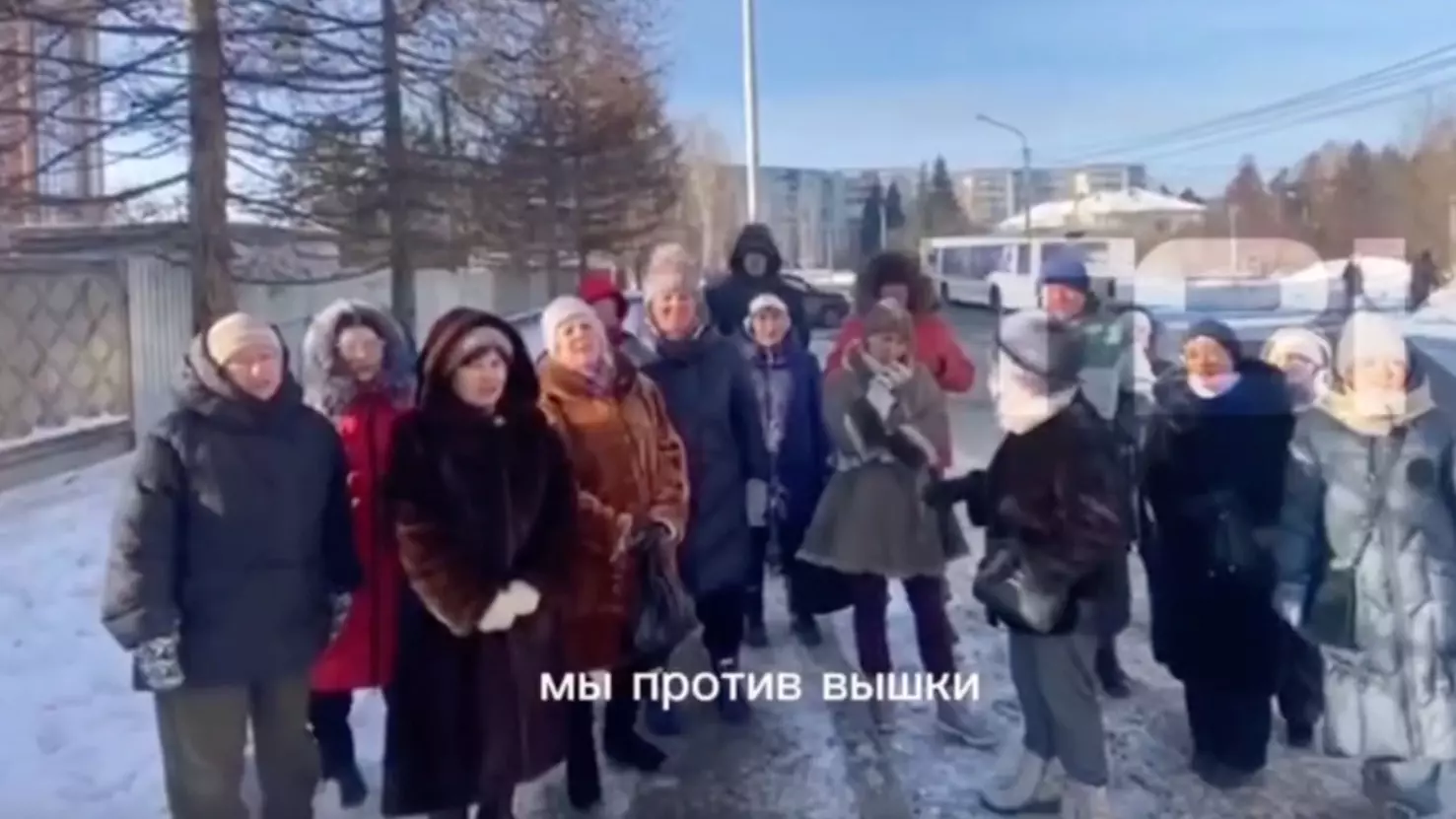 Красноярцы устроили митинг из-за вышки связи в Академгородке