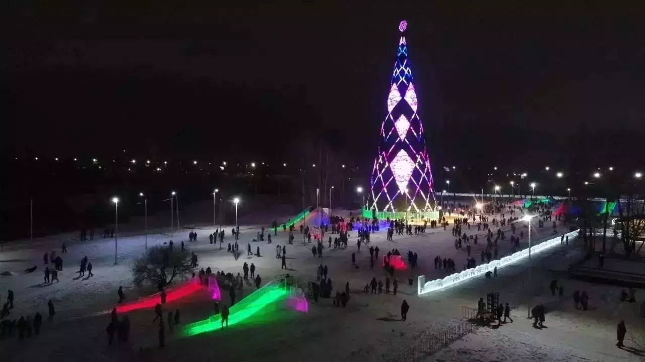 На открытии главной городской елки в Красноярске будет театральное шоу и концерт