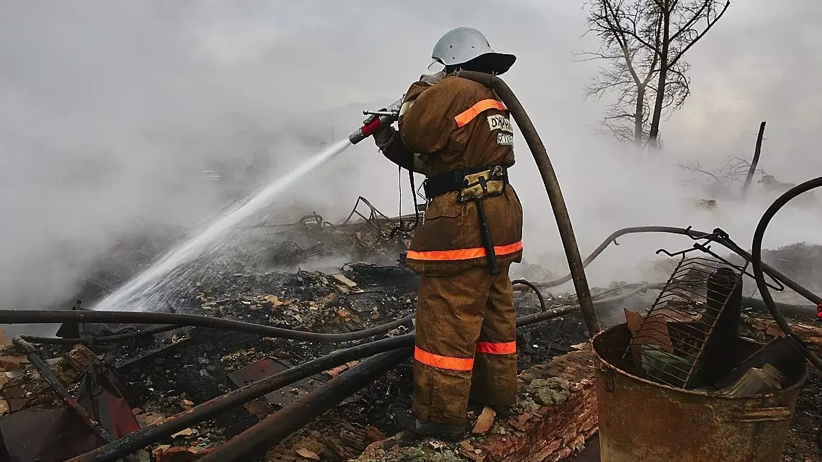 В МЧС рассказали о пожарах в новогоднюю ночь в Красноярском крае