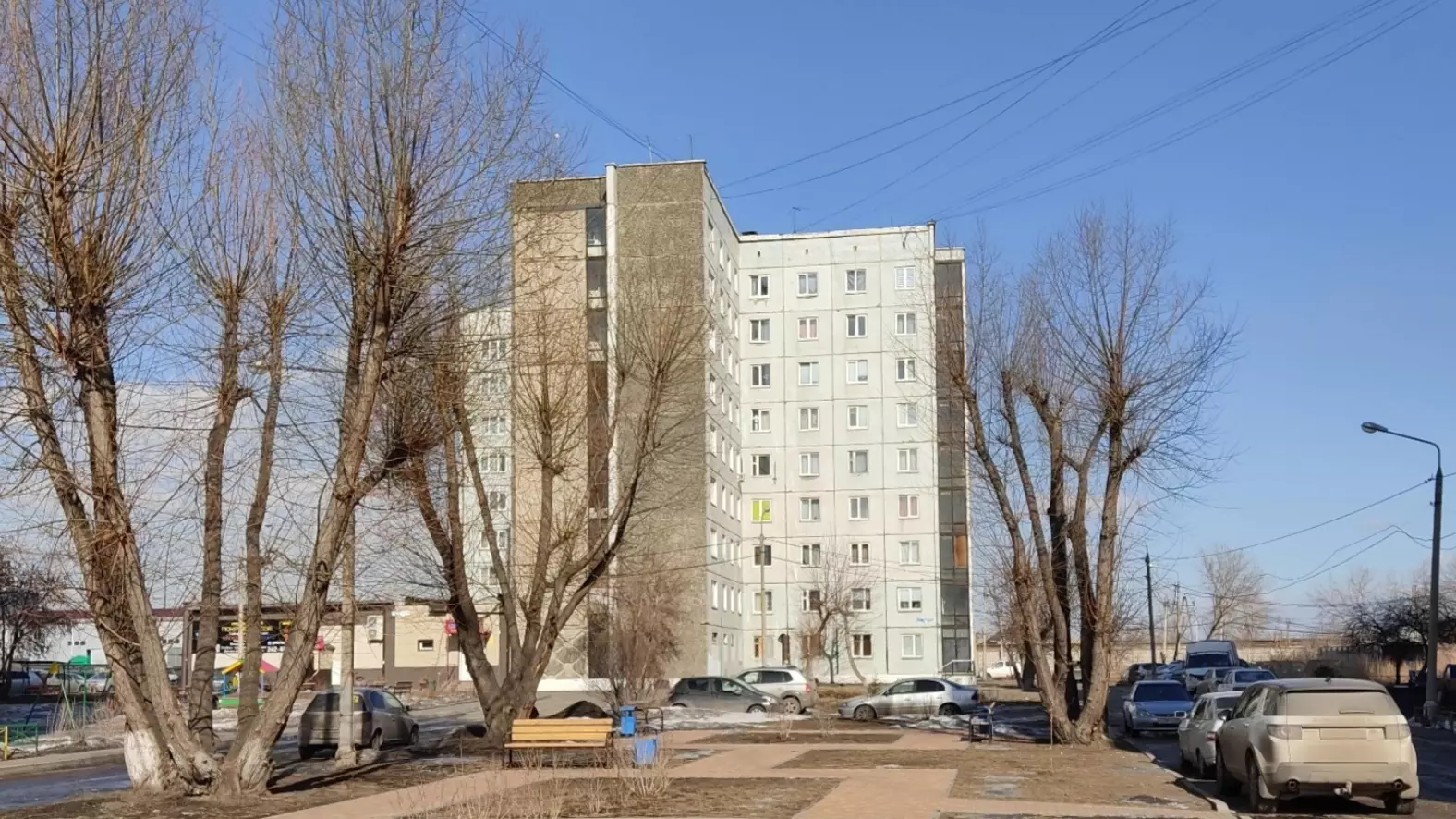 В Красноярске мужчина сгорел в мусороприемнике многоэтажного дома