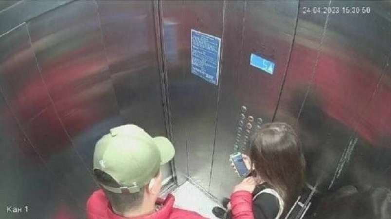 В Красноярске возбудили уголовное дело после приставаний к школьнице в лифте