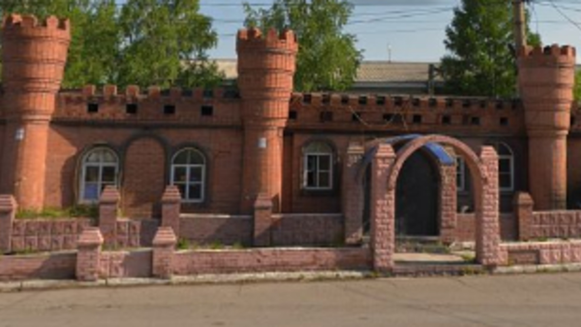 В Красноярске снесут легендарное кафе «Измаил». Его незаконно построили 30 лет назад