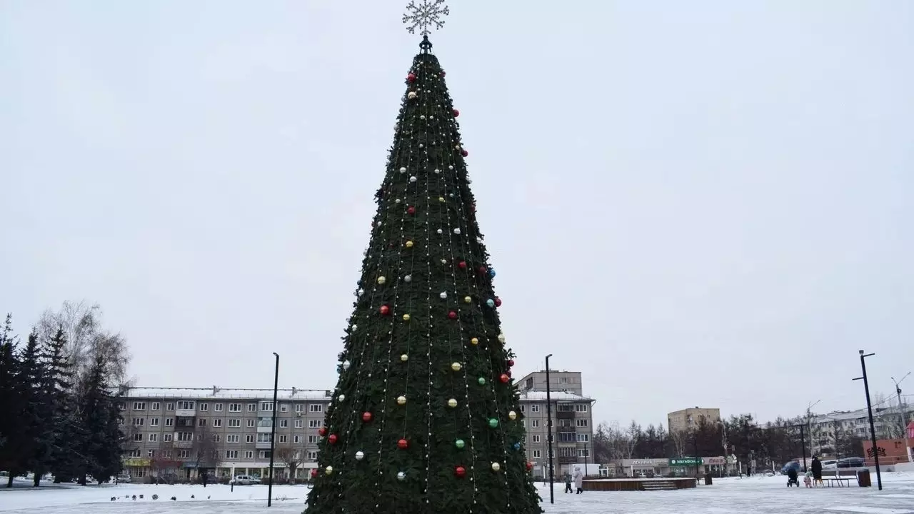 В мэрии рассказали, когда и во сколько откроются новогодние ёлки в Красноярске