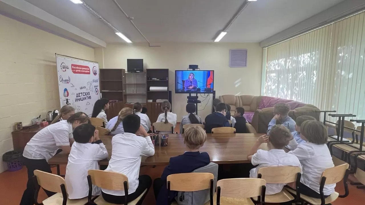 Красноярским школьникам рассказали, что выборы в РФ «передовые и современные»