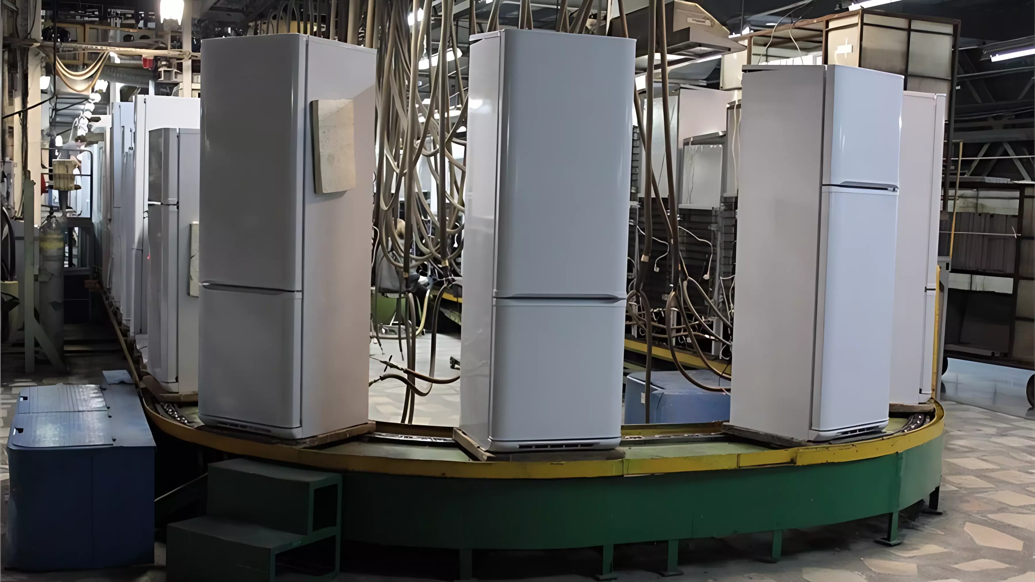 С красноярского завода холодильников «Бирюса» требуют 337 миллионов рублей