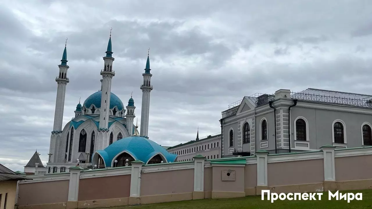 Мечеть «Кул-Шариф» — главная джума-мечеть республики Татарстан и города Казани.
