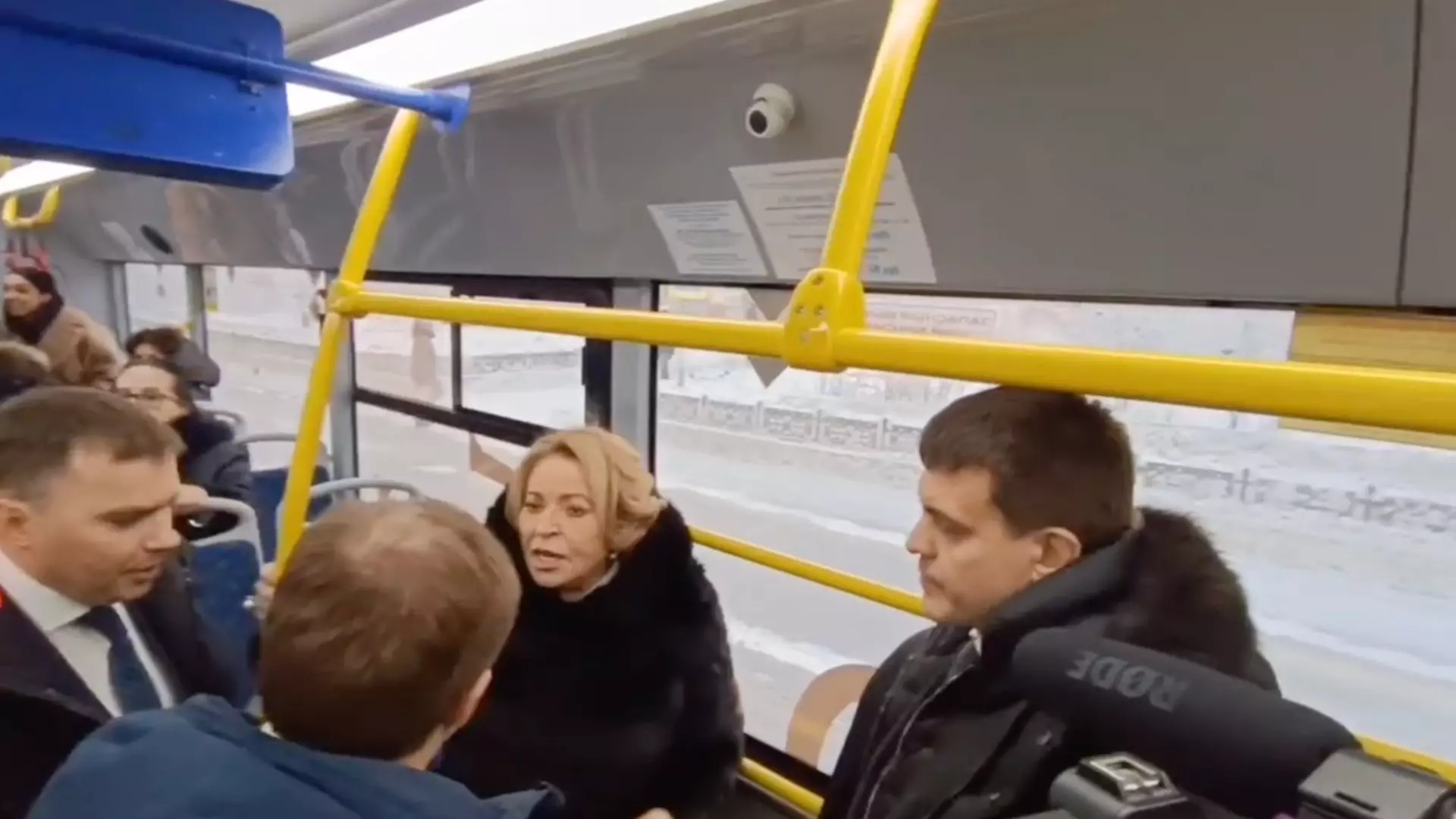 Матвиенко прокатилась на автобусе в Норильске