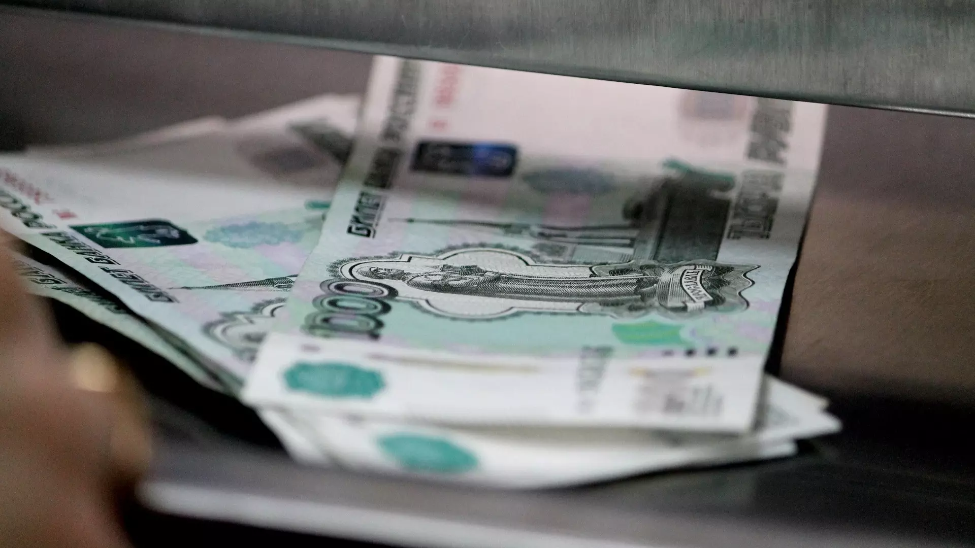 В Красноярском крае мужчина взял кредит, чтобы заплатить за интим, которого не было