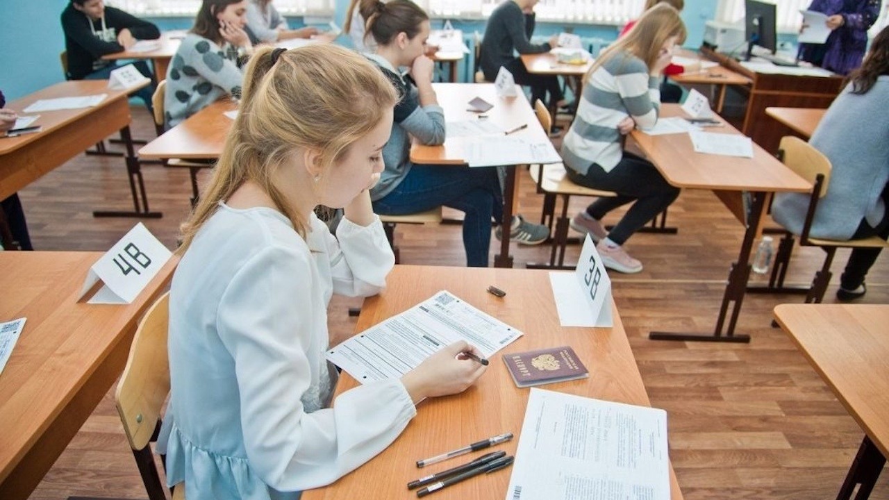 Сколько выпускников в Красноярском крае сдали ЕГЭ на 100 баллов