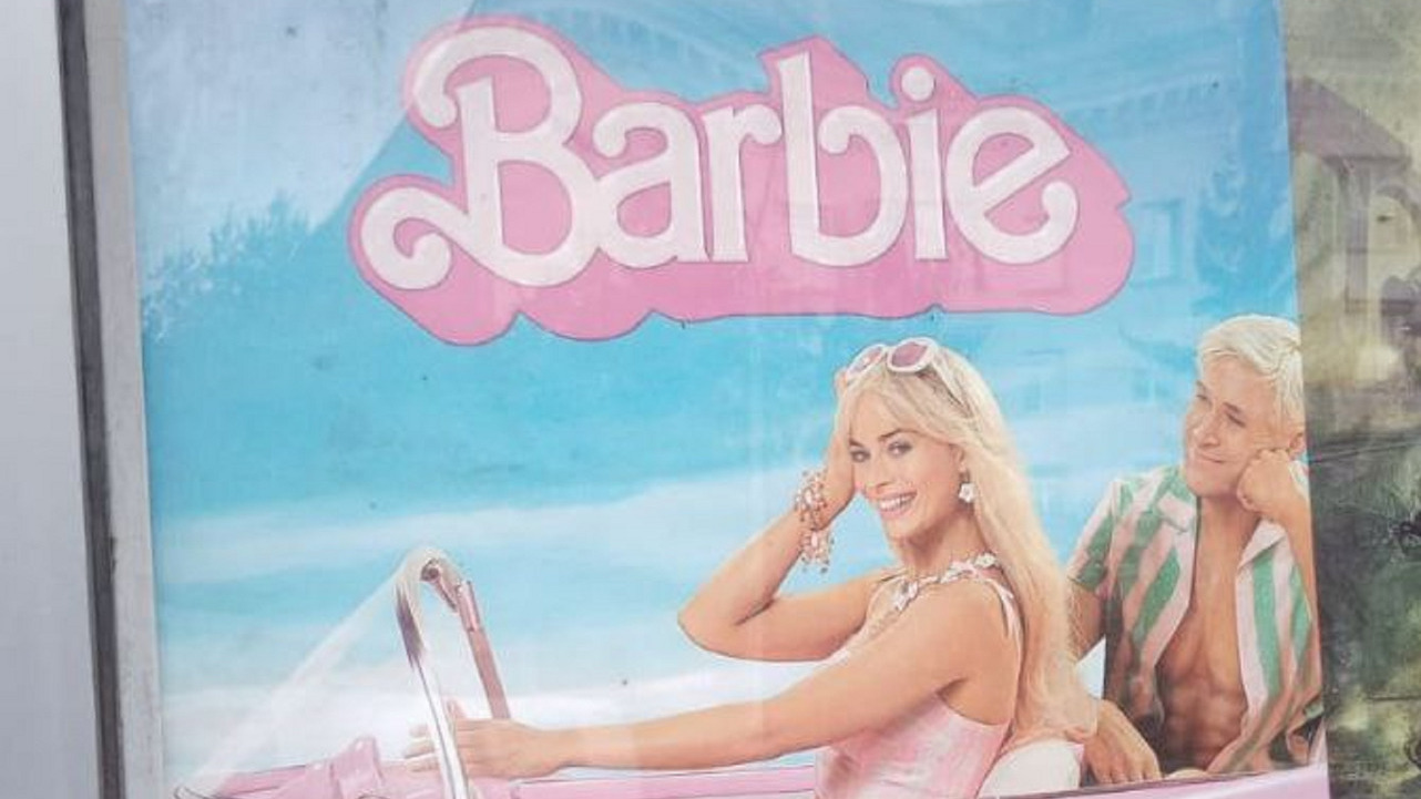 Красноярские кинотеатры публикуют афиши фильма «Барби»