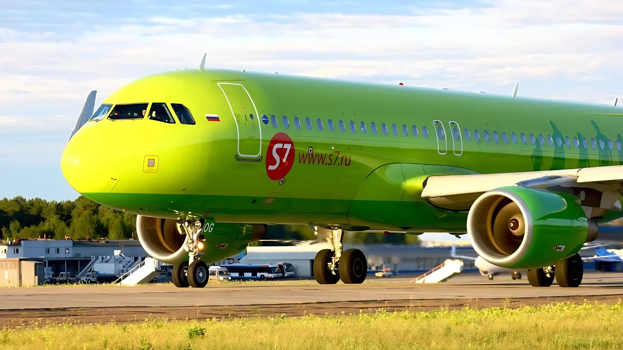 Авиакомпания S7 отменит прямые перелеты из Красноярска в Москву